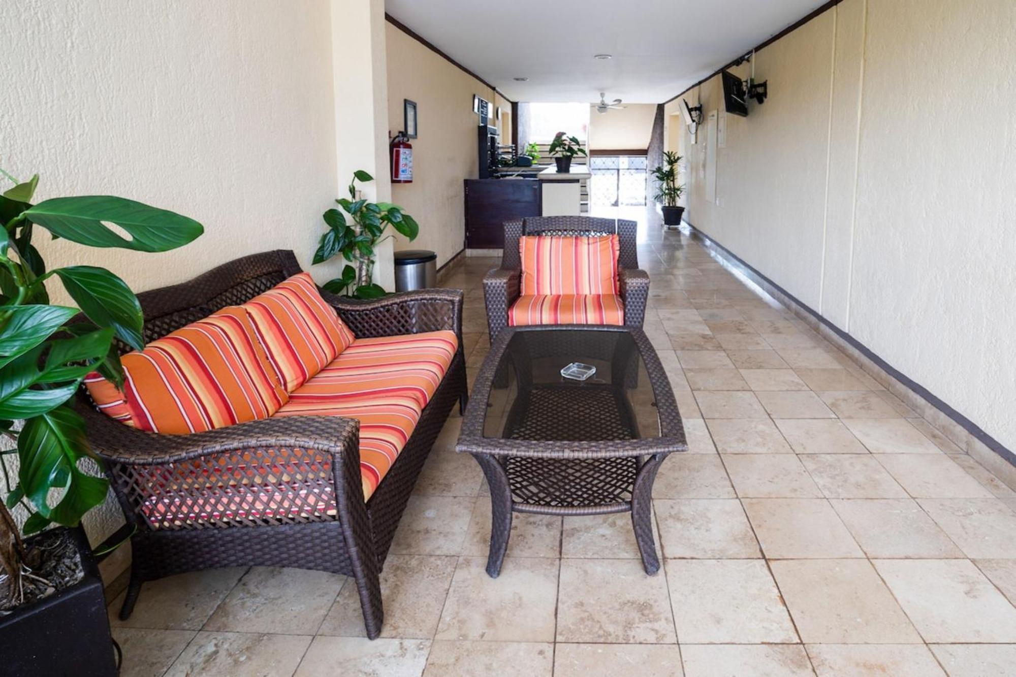 Capital O Hotel Los Caracoles, Acapulco Exterior photo